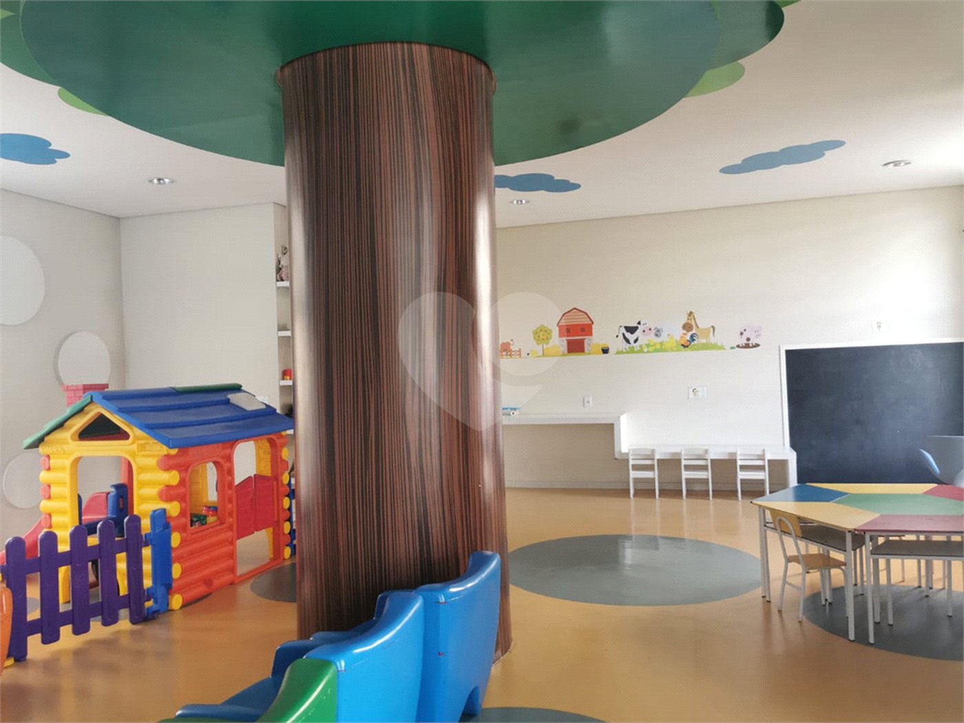 Apartamento à venda com 3 suítes em Jardim Monte Kemel, São Paulo, SP