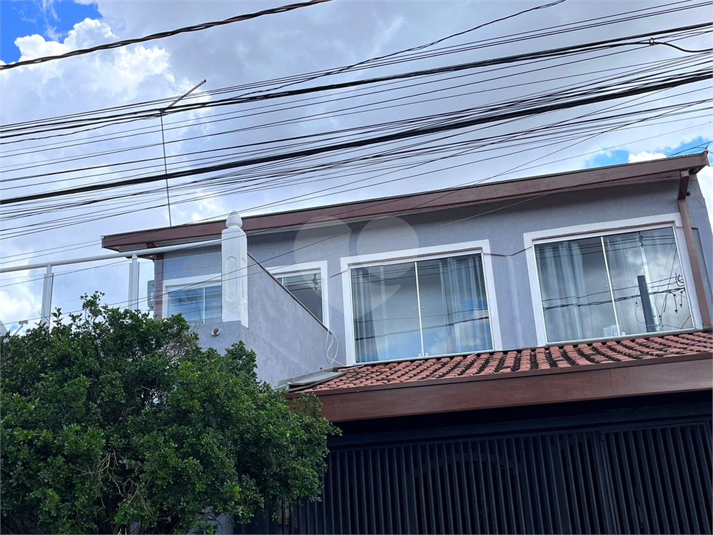 Sobrado à venda com 5 quartos, sendo 2 suítes,  em Jardim da Granja, São José dos Campos, SP