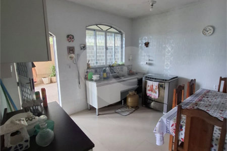 Casa à venda com 5 quartos em Santíssimo, Rio de Janeiro, RJ