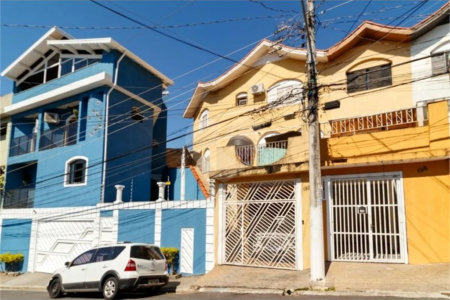 Sobrado à venda com 3 quartos, sendo 1 suíte, em Vila Gustavo, São Paulo, SP