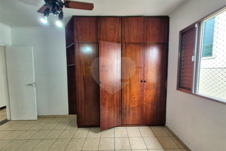 Casa à venda ou para alugar com 3 quartos, sendo 1 suíte, em Parque São Domingos, São Paulo, SP