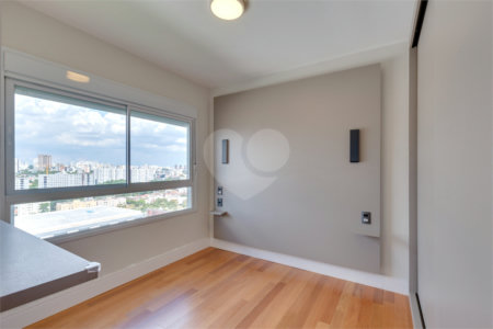 Apartamento à venda com 3 quartos, sendo 2 suítes, em Santo Amaro, São Paulo, SP