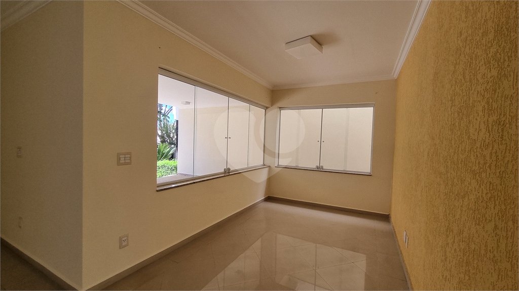 Casa à venda ou para alugar com 3 quartos, sendo 1 suíte,  no condomínio Residencial Villa dos Inglezes, Sorocaba - SP