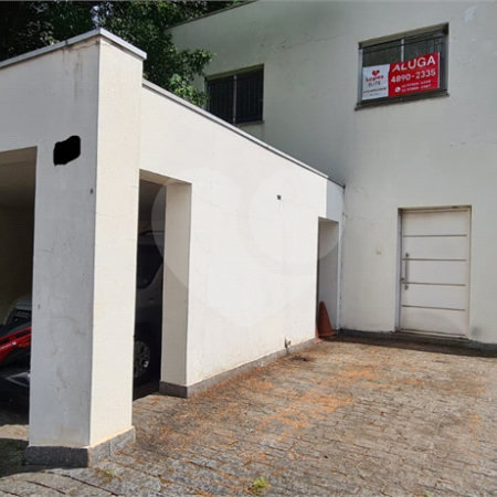 Sobrado à venda com 8 quartos em Vila Tramontano, São Paulo, SP
