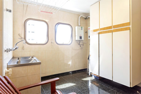 Apartamento à venda com 4 suítes em Campo Belo, São Paulo, SP