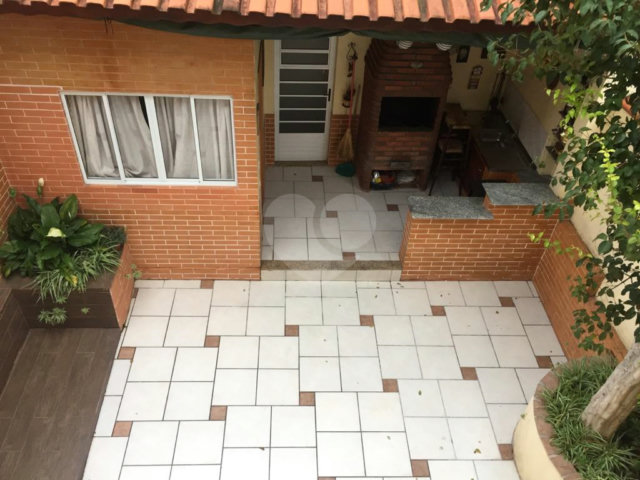 Sobrado à venda com 3 quartos, sendo 1 suíte,  em Brooklin Velho, São Paulo, SP