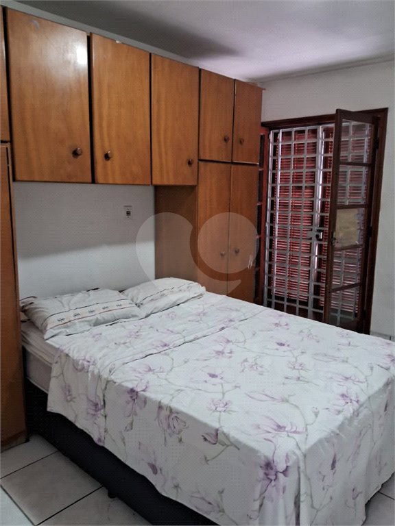Sobrado à venda com 2 quartos em Tremembé, São Paulo, SP
