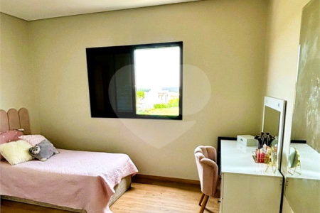 Casa à venda com 4 suítes no condomínio Village Ipanema, Araçoiaba da Serra - SP