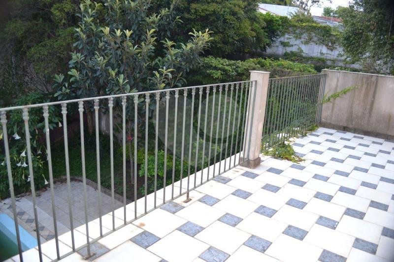 Casa à venda com 4 quartos, sendo 3 suítes, em Jardim Leonor, São Paulo, SP
