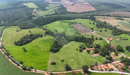 Chácara à venda com 3 quartos, sendo 1 suíte,  em Cercadinho, Alambari, SP