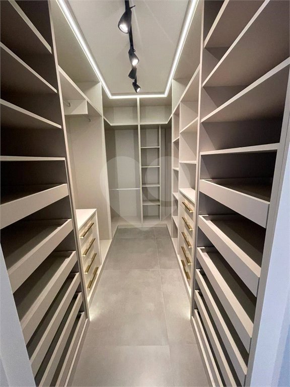 Casa à venda com 3 suítes no condomínio Residencial Granville, Atibaia - SP