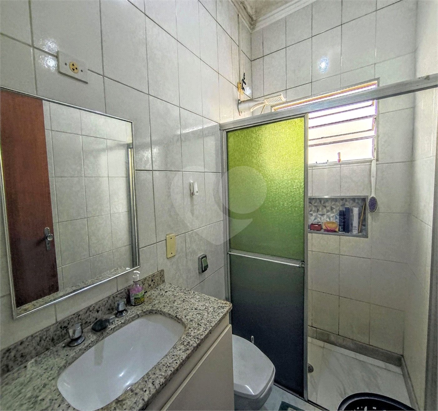 Casa Térrea à venda com 5 quartos, sendo 1 suíte, em Chora Menino, São Paulo, SP