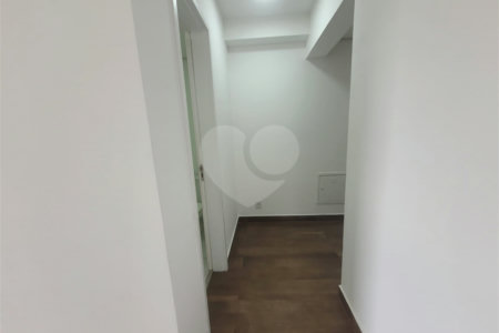 Apartamento à venda com 3 quartos, sendo 1 suíte, em Barra Funda, São Paulo, SP
