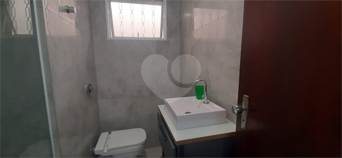 Sobrado à venda com 3 quartos, sendo 1 suíte, em Jardim Sarah, São Paulo, SP
