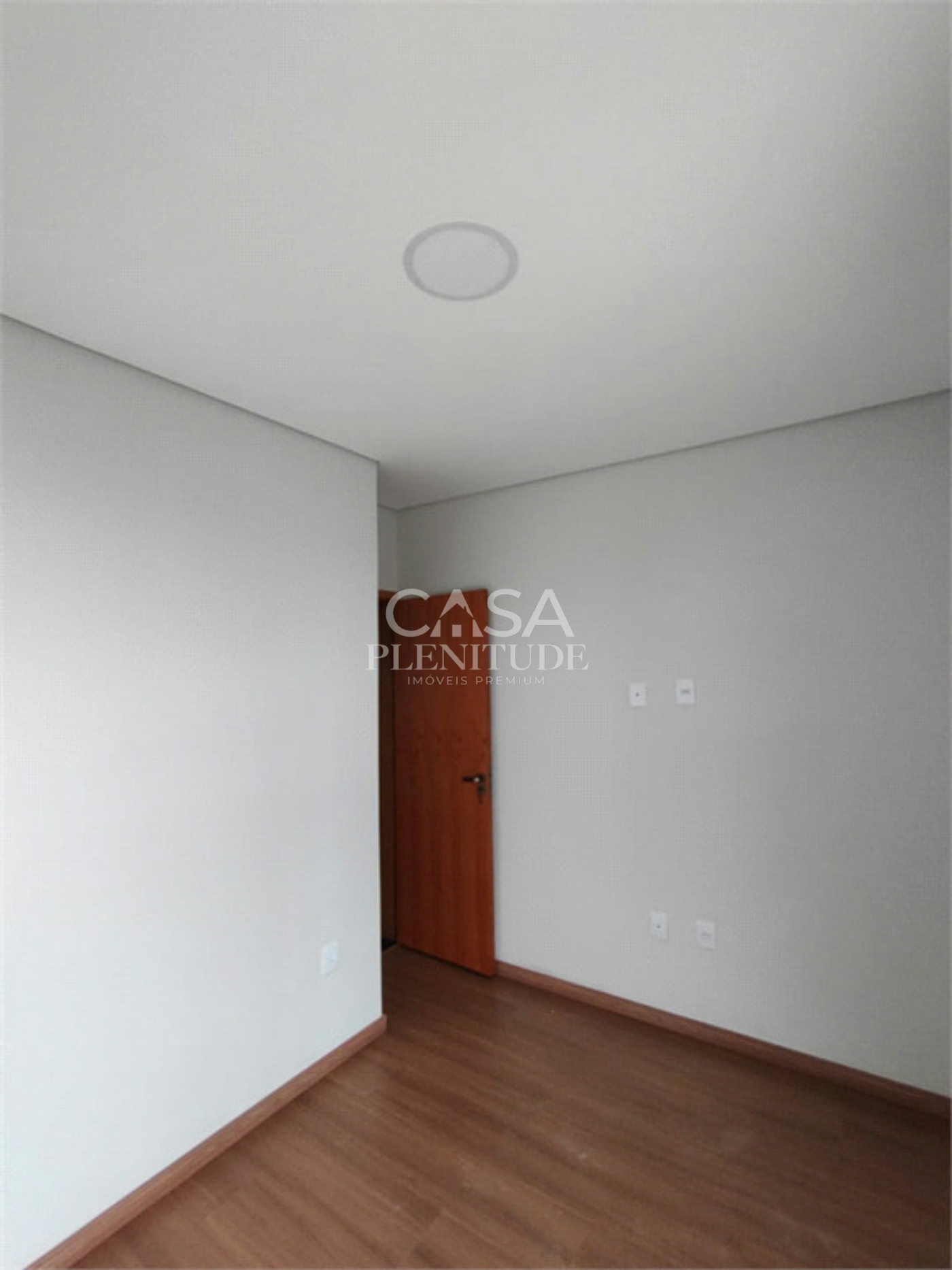Casa em condomínio à venda com 3 quartos, sendo 1 suíte,  em Horto Florestal, Sorocaba, SP