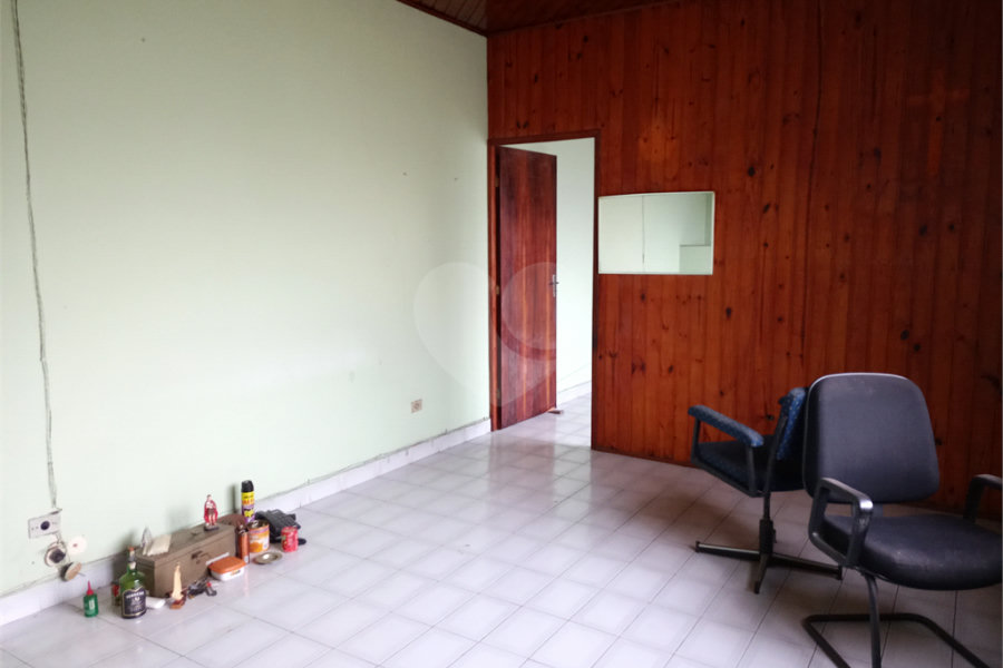 Sobrado à venda com 5 quartos em Horto, São Paulo, SP