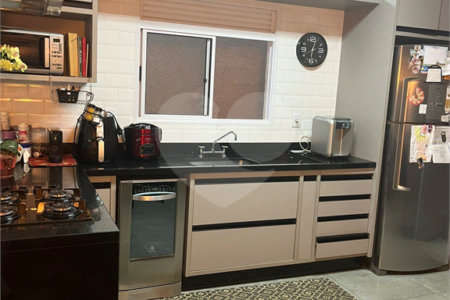 Casa à venda com 3 quartos, sendo 1 suíte,  no condomínio Villagio Imperiale, Louveira - SP