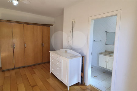 Casa à venda ou para alugar com 3 suítes no condomínio Jardim Theodora, Itu - SP