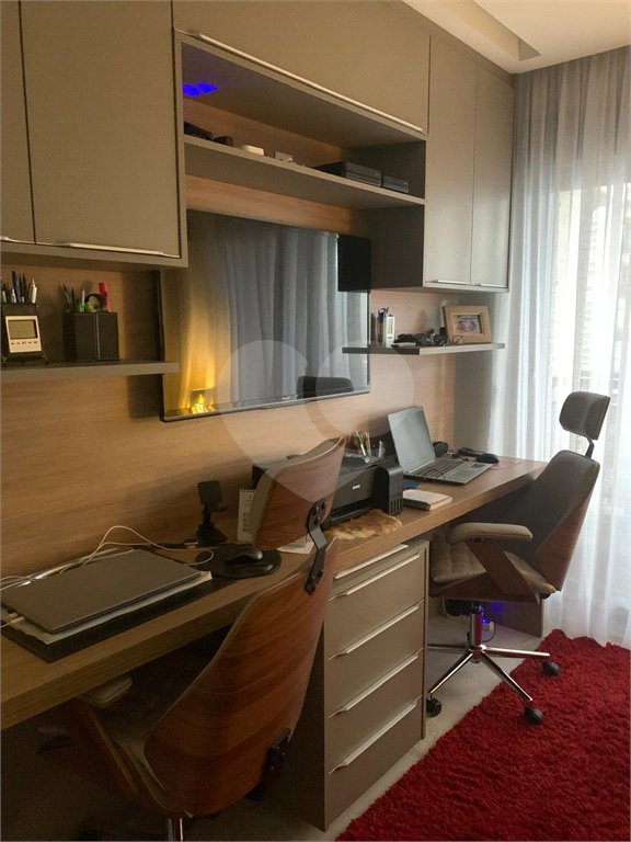 Apartamento para alugar com 3 quartos, sendo 2 suítes, em Jardim das Acácias, São Paulo, SP