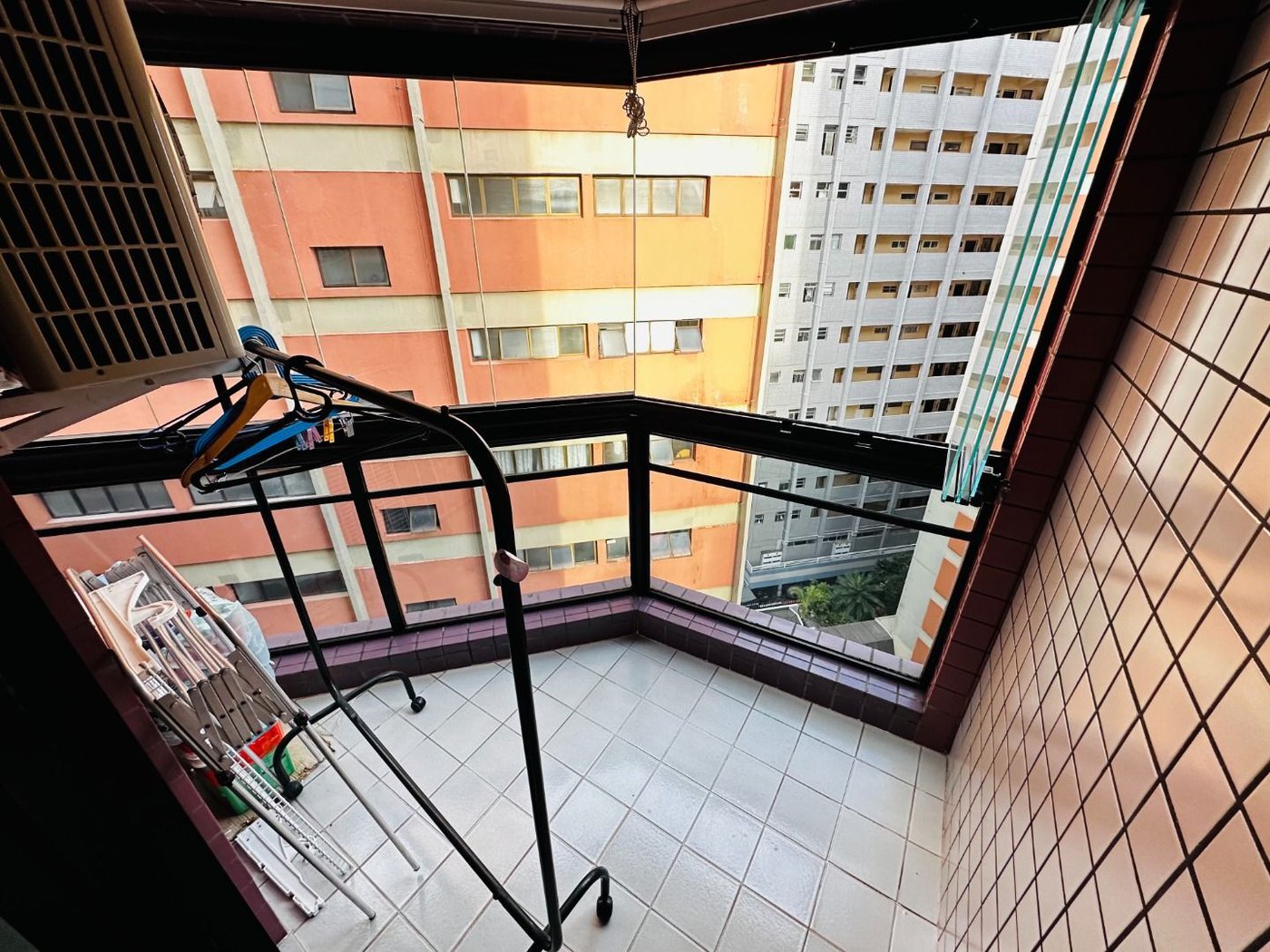 Apartamento com 3 dormitórios à venda, 125 m² por R$ 915.000,00 - Aparecida - Santos/SP