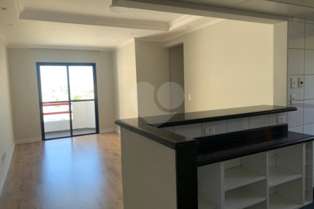 Apartamento à venda com 3 quartos, sendo 1 suíte,  em Vila Andrade, São Paulo, SP