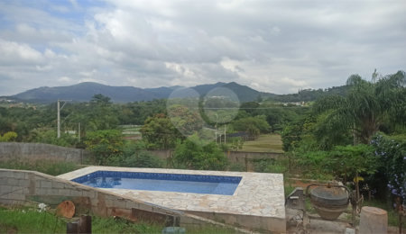 Casa à venda com 3 suítes no condomínio Serra da Estrela, Atibaia - SP