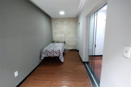 Casa à venda com 2 suítes em Vila Oliveira, Itapetininga, SP