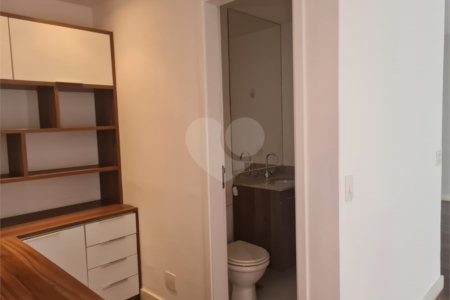Apartamento à venda com 2 quartos, sendo 1 suíte, em Parque Reboucas, São Paulo, SP