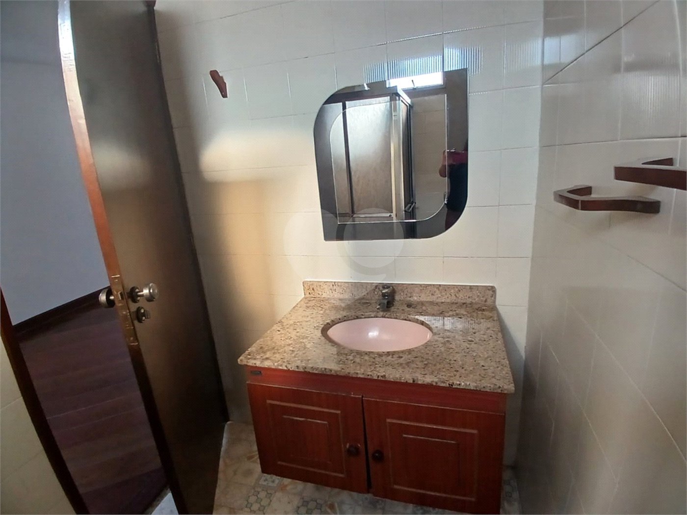 Casa à venda com 4 quartos, sendo 2 suítes, em Vila Gustavo, São Paulo, SP
