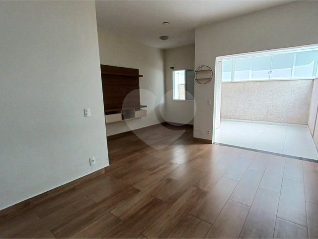 Apartamento à venda com 2 quartos, sendo 1 suíte,  em Vila Guilherme, São Paulo, SP