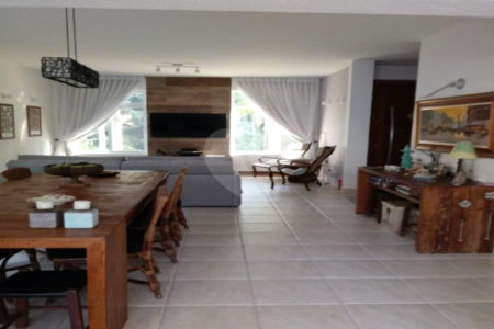 Casa à venda com 3 quartos, sendo 1 suíte, no condomínio Bosque de Grevilea, Vinhedo - SP