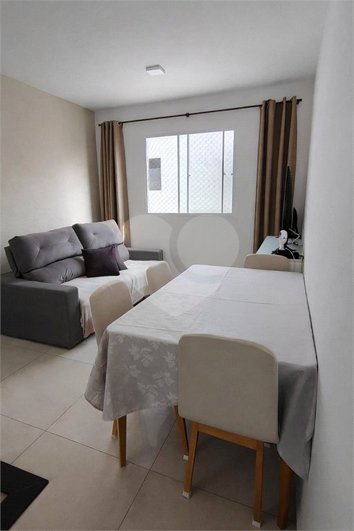 Apartamento à venda com 2 quartos em Parque Santa Rosa, Suzano, SP