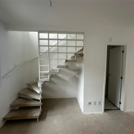 Casa à venda com 2 quartos no condomínio Vila das Paineiras, Suzano - SP
