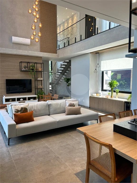 Belíssima Casa à venda com 453m², 4 suítes e 5 vagas de garagem em Atibaia!!!!