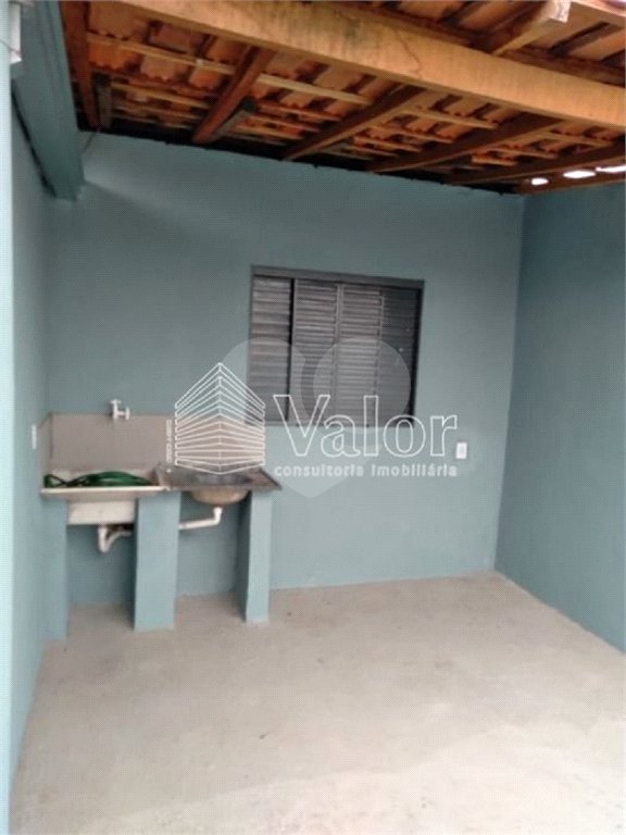 Ótimo salão comercial com uma casa no andar superior
