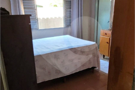 Casa térrea em Ibaté/SP.