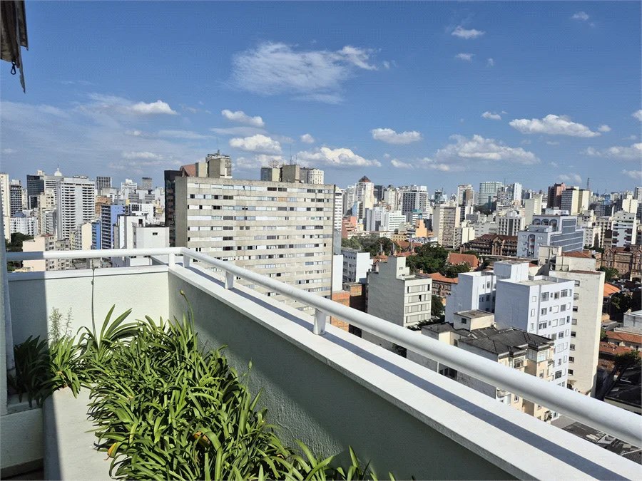 Apartamento 2 quartos, sacada e vaga em Santa Cecília