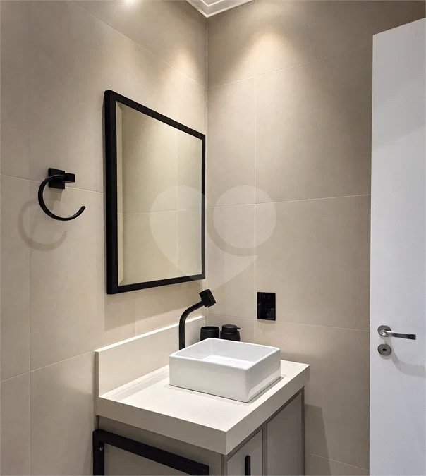 Apartamento reformado de 92 m² no Baeta Neves, com 2 dormitórios, 1 suíte, sala ampliada, área gourmet, 2 vagas, planejados e lazer completo.