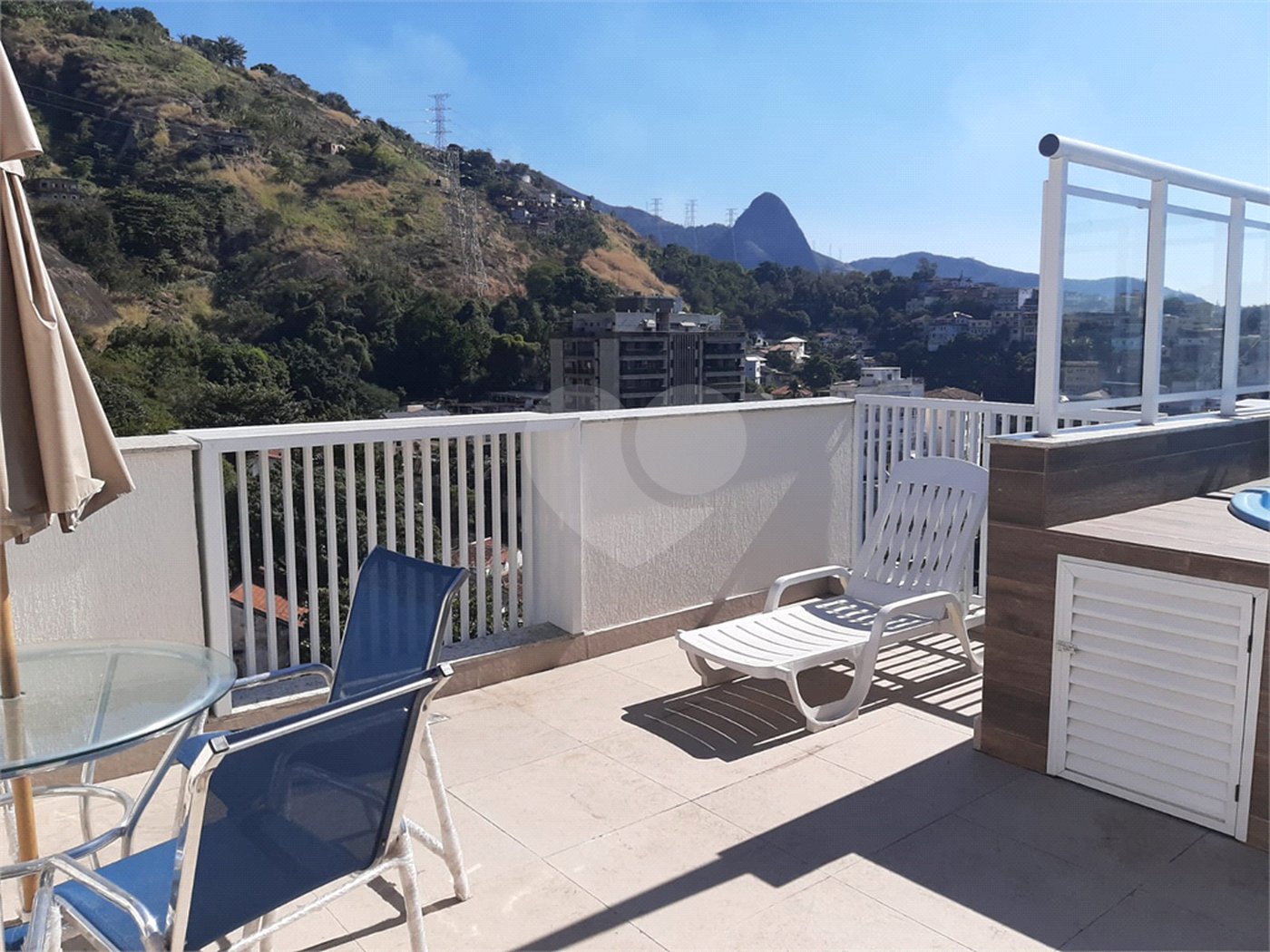 Cobertura à venda com 3 quartos, sendo 2 suítes,  em Tijuca, Rio de Janeiro, RJ