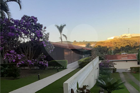 Casa à venda ou para alugar com 5 quartos, sendo 1 suíte, no Centro, Bom Jesus dos Perdões, SP