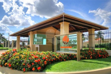 Casa à venda com 3 quartos, sendo 1 suíte,  no condomínio Vila Aracoara, Araraquara - SP