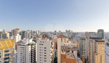 Cobertura à venda com 3 quartos, sendo 2 suítes,  em Itaim Bibi, São Paulo, SP