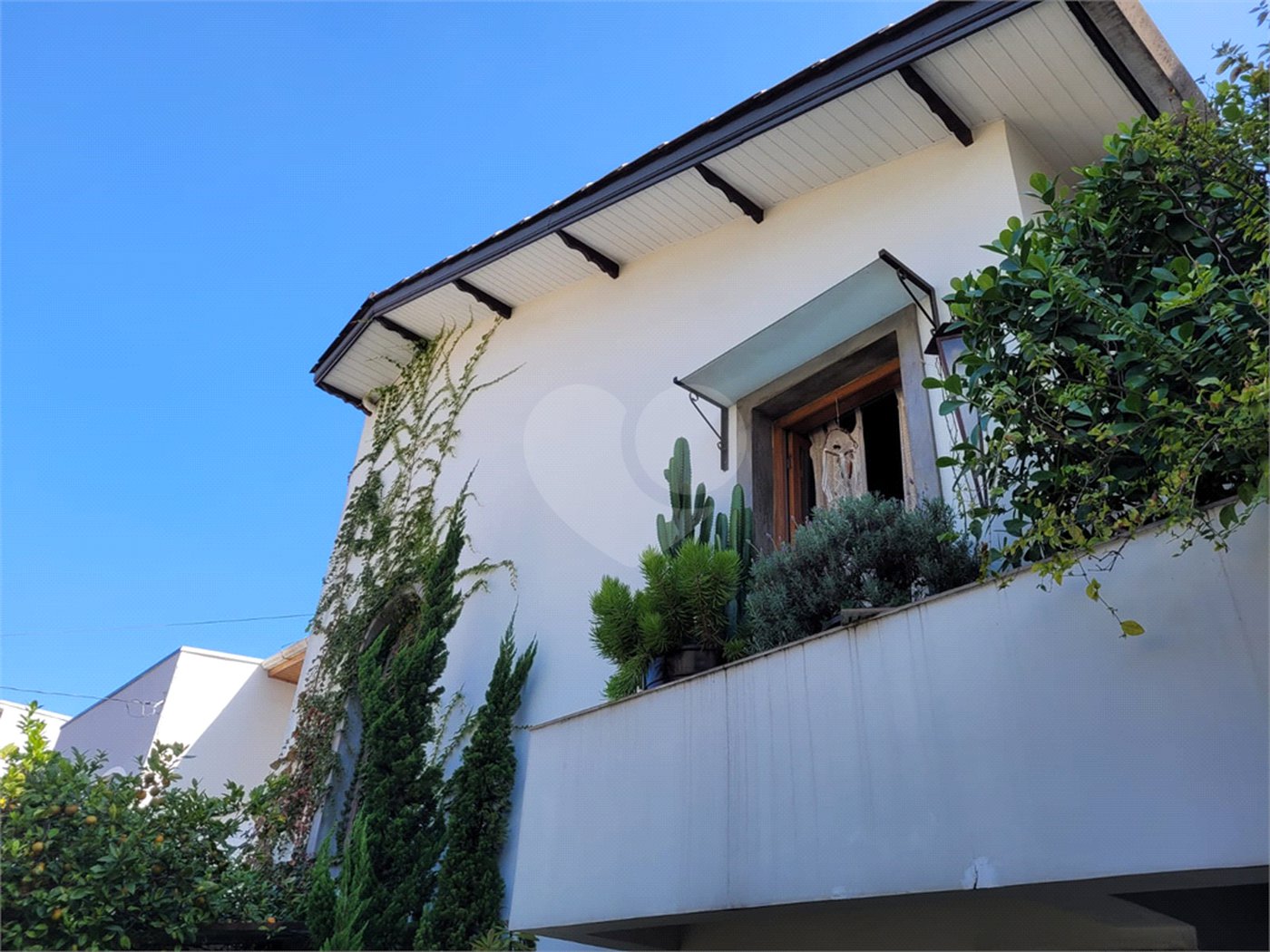 Casa à venda com 3 quartos, sendo 2 suítes, em Vila Mariana, São Paulo, SP