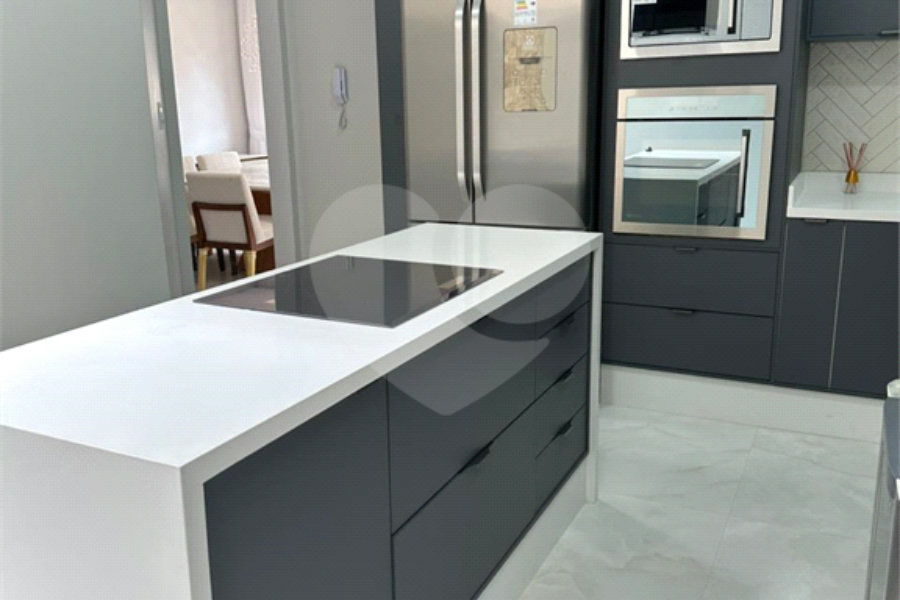 Casa à venda com 3 quartos, sendo 1 suíte, no condomínio Residencial Morada do Horto, São Paulo - SP