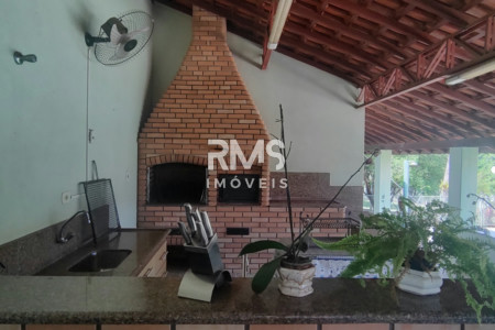 Chácara à venda com 4 quartos, sendo 2 suítes,  em Chácara Sete Quedas, Itu, SP