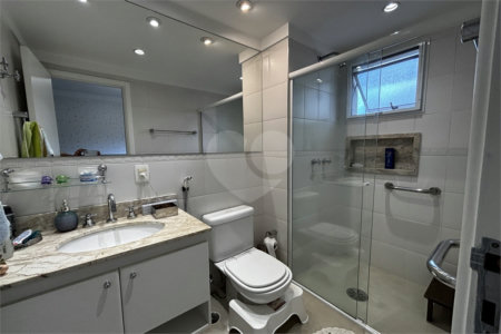 Apartamento para alugar com 3 suítes em Vila Romana, São Paulo, SP