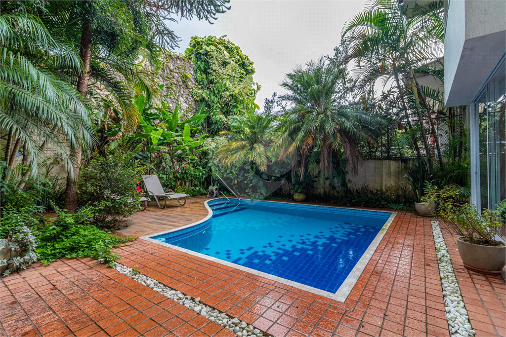 Casa de Vila à venda com 4 suítes em Alto da Boa Vista, São Paulo, SP
