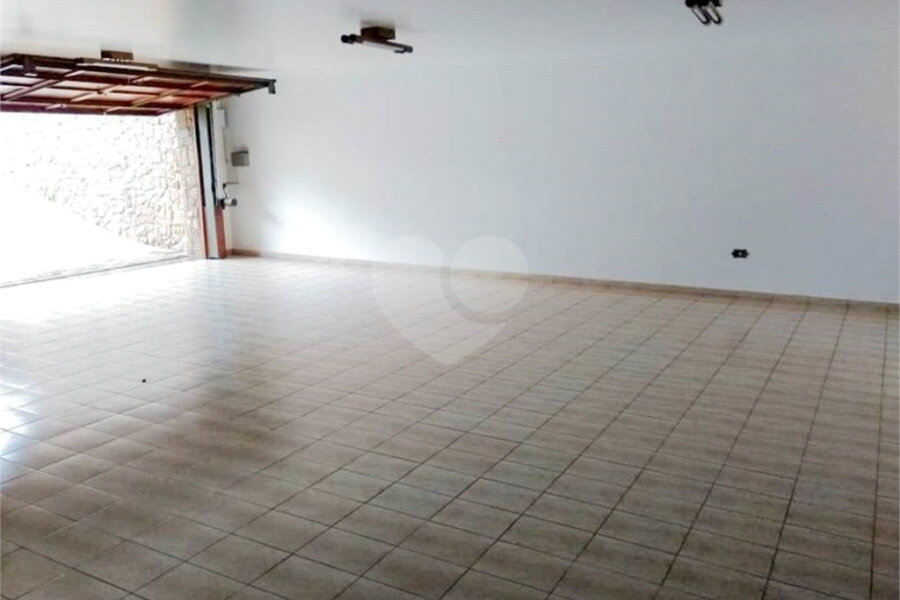 Sobrado à venda com 3 quartos, sendo 1 suíte, em Mooca, São Paulo, SP