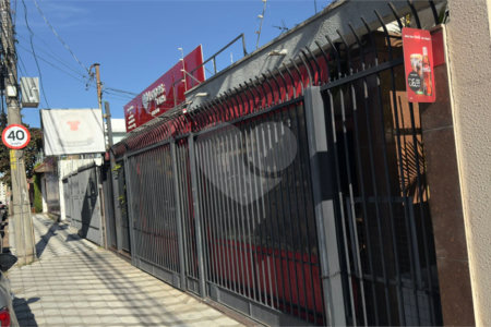 Casa à venda com 3 suítes em Vila Leão, Sorocaba, SP