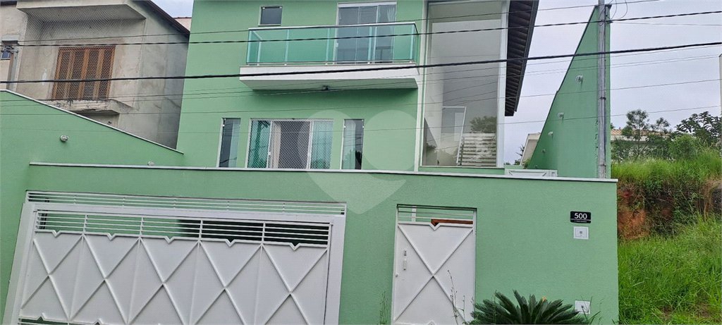 Casa à venda com 3 suítes no condomínio Parque Itaguaçu da Cantareira, São Paulo - SP